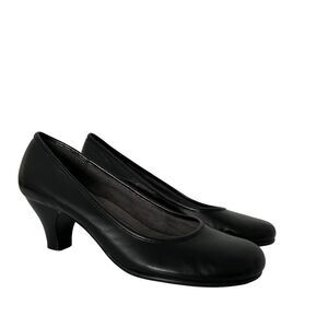 Aerosoles Black Wise Guy Pumps size 10